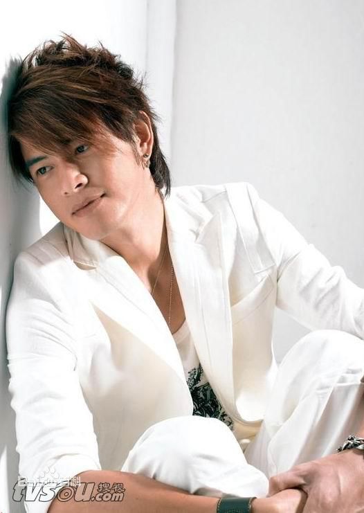 黄玉荣(Ehlo)最新 壁纸