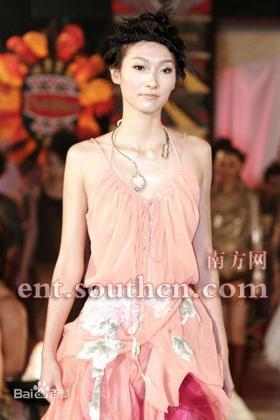 纪文蕙(justine)活动照性感图片图集