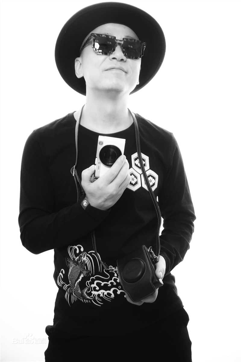 胡明(BoBo) 生活照素颜照相册