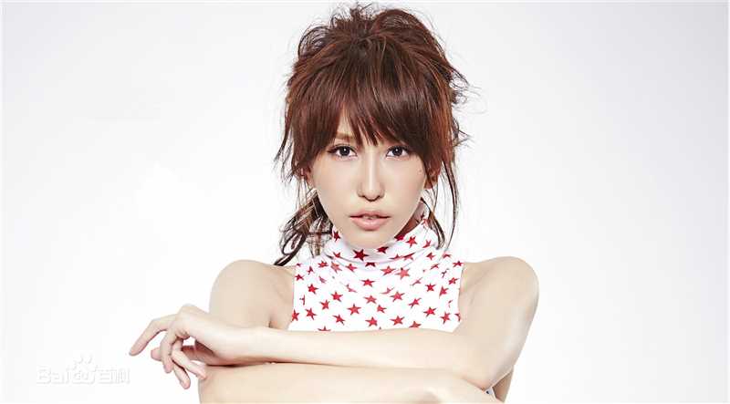 最新潘嘉丽(Kelly Poon)性感图片