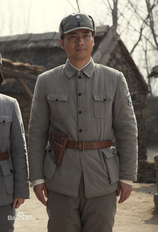 郭军(GuoJun)在2015《铁血军歌》饰 赵琦中的