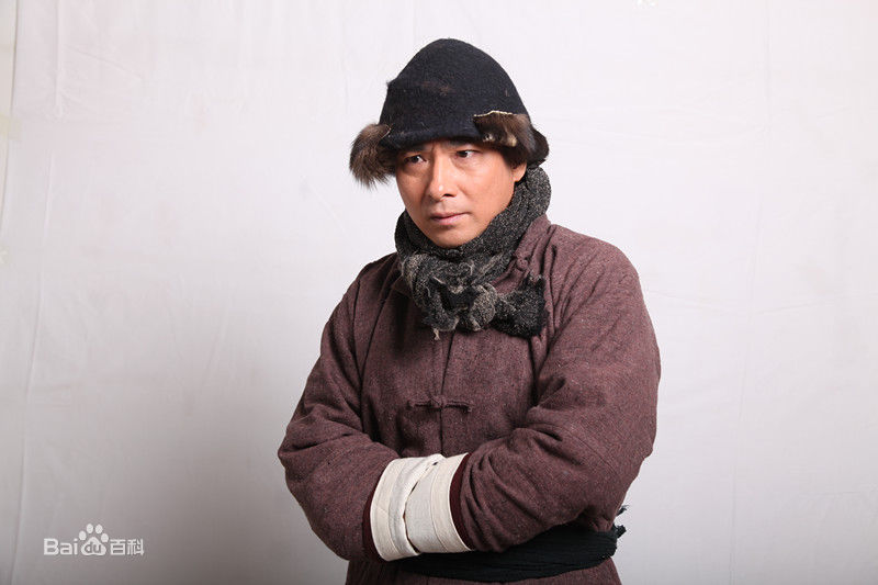 郭军(GuoJun)在2015《铁血军歌》饰 赵琦中的