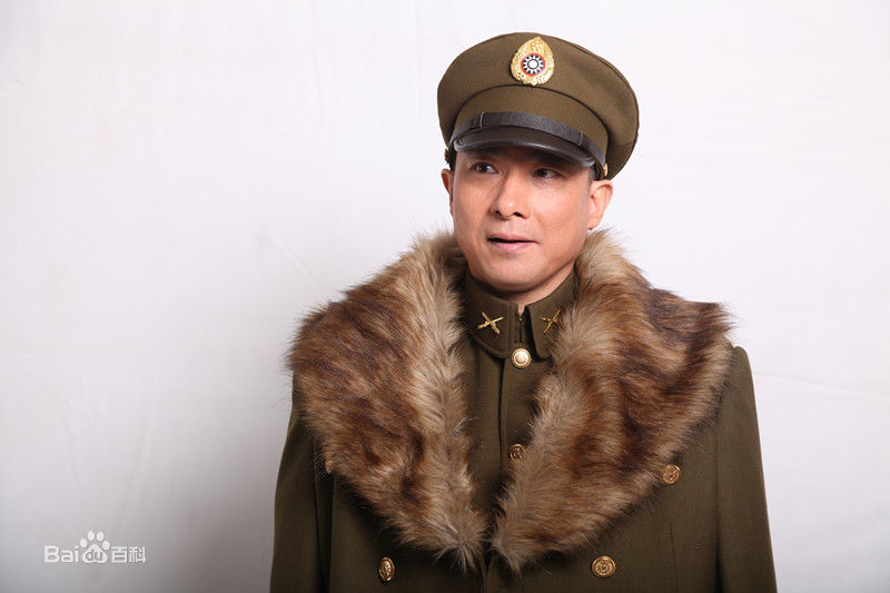 郭军(GuoJun)在2015《铁血军歌》饰 赵琦中的