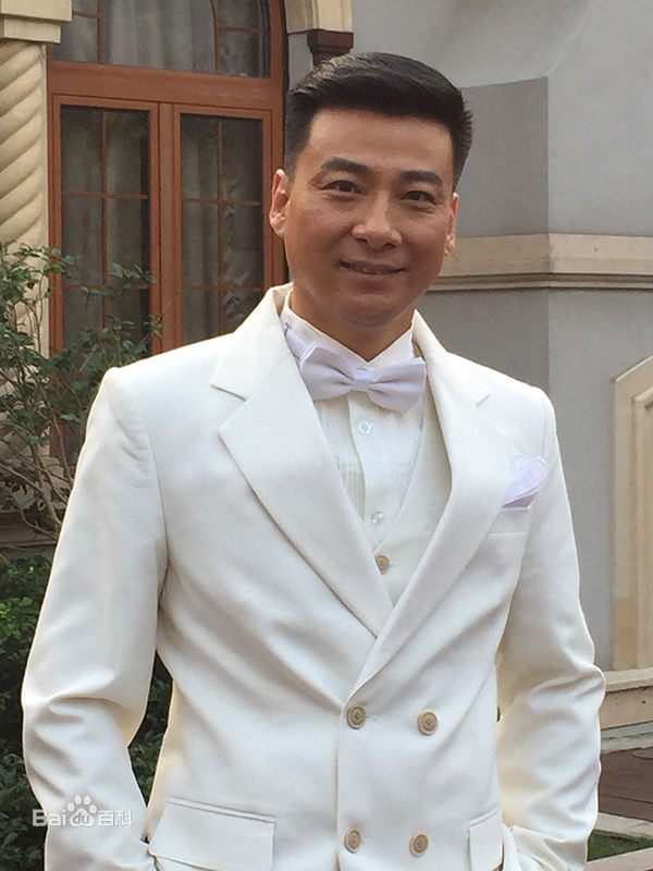 郭军(GuoJun)在2016《长梦留痕》饰 林维中的