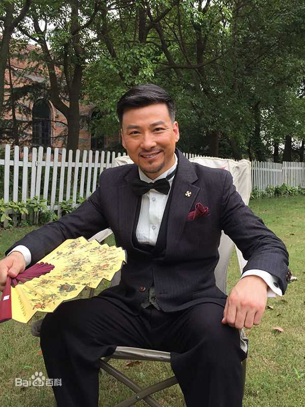 郭军(GuoJun)在2016《长梦留痕》饰 林维中的