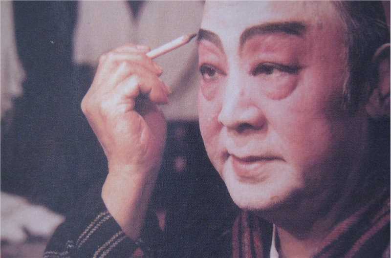 《梁醒波》封面图片