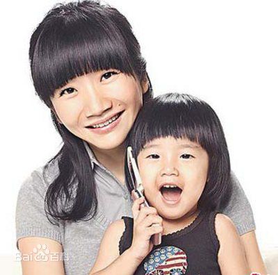 陶晶莹(Momoco、モモコ タオ、Matilda Tao、Ching Ying Tao)一家素颜照相册