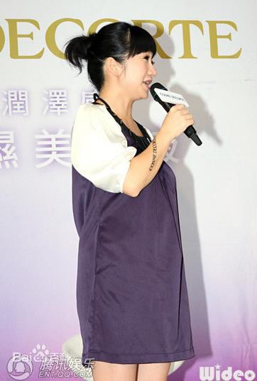 陶晶莹(Momoco、モモコ タオ、Matilda Tao、Ching Ying Tao)出席活动照壁纸壁纸