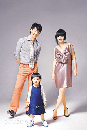 陶晶莹(Momoco、モモコ タオ、Matilda Tao、Ching Ying Tao)一家人生活照