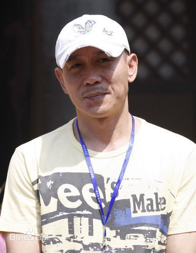 《张闻君》封面图片