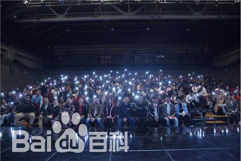 张颂文(Zhang Songwen)媒体照壁纸壁纸