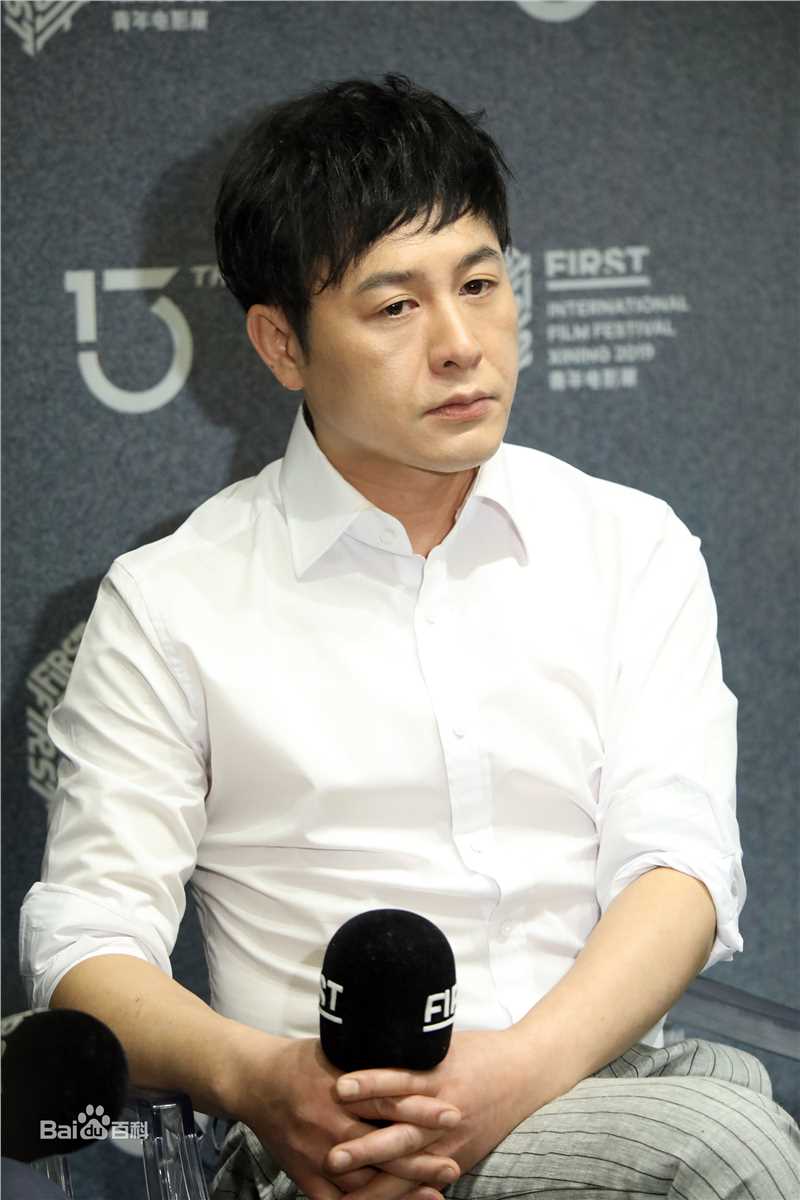 张颂文(Zhang Songwen)媒体照壁纸壁纸