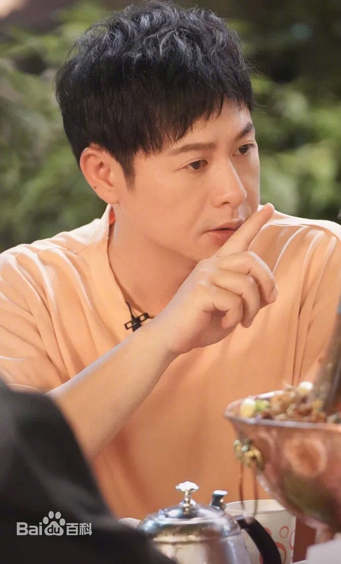 张颂文(Zhang Songwen)媒体照壁纸壁纸