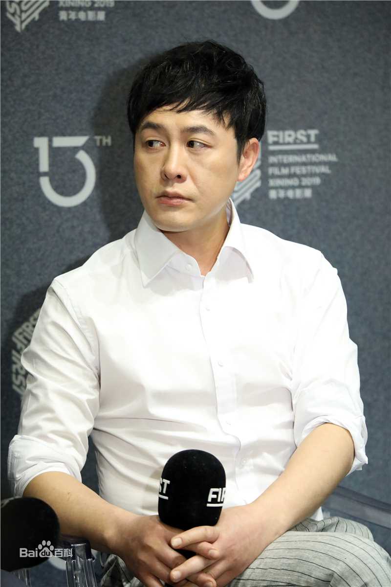 张颂文(Zhang Songwen)媒体照壁纸壁纸