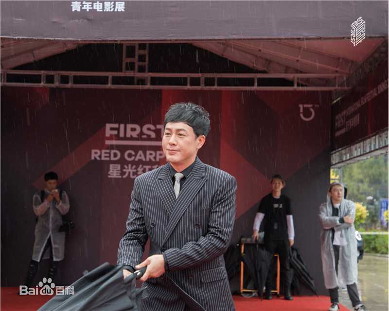 张颂文(Zhang Songwen)媒体照壁纸壁纸