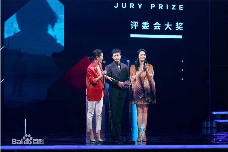 张颂文(Zhang Songwen)媒体照壁纸壁纸