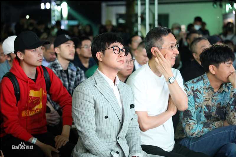 张颂文(Zhang Songwen)媒体照壁纸壁纸