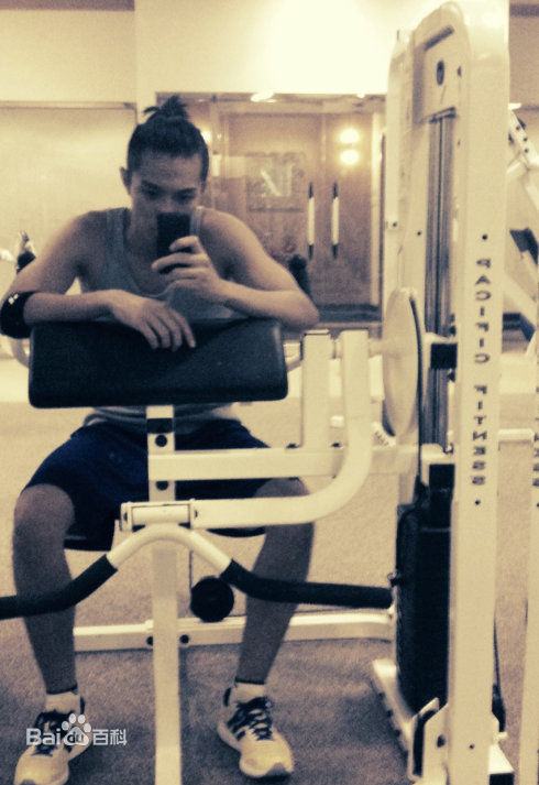 周柏豪(Pakho，Chau Pak Ho)Pakho生活照