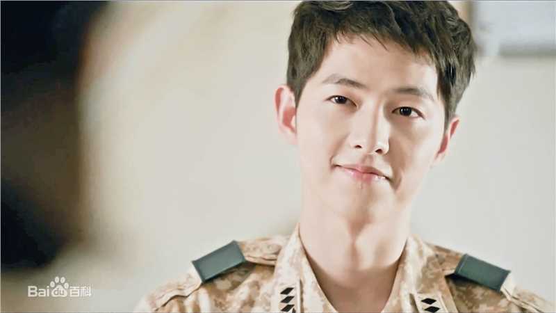 最全宋仲基(Song Joong Ki)在作品《太阳的后裔》饰演柳时镇中的壁纸