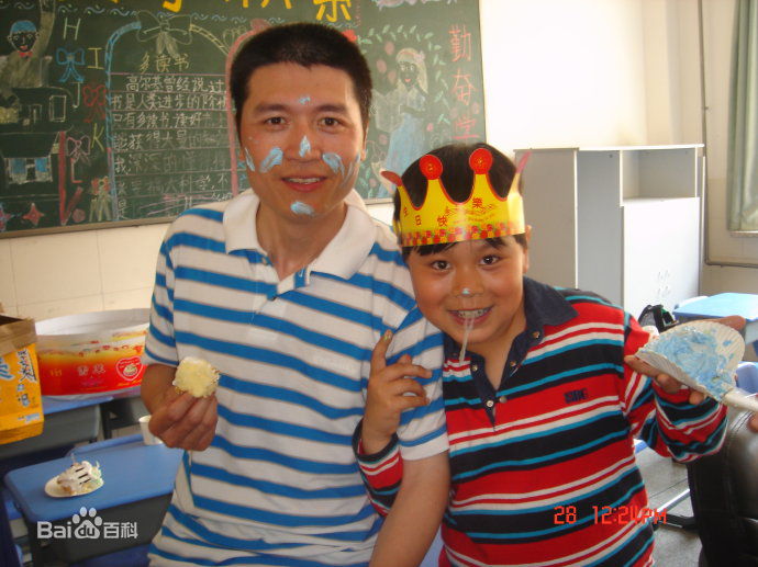 高清白小英楠图片