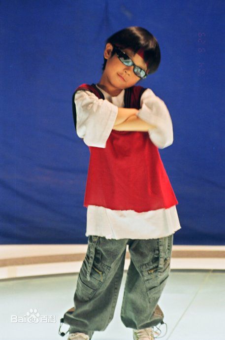 高清白小英楠图片