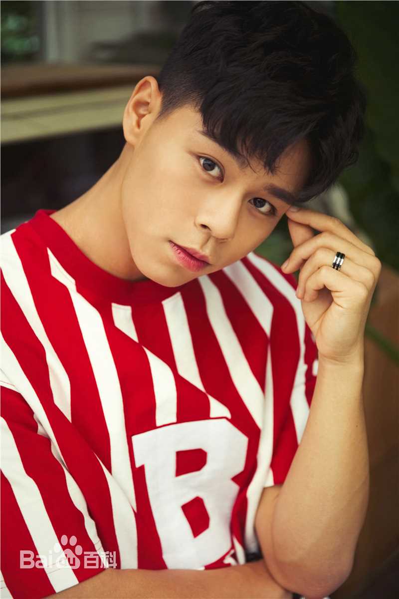 白小英楠前后照片