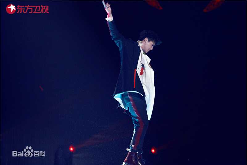 郑业成2018东方春晚壁纸壁纸