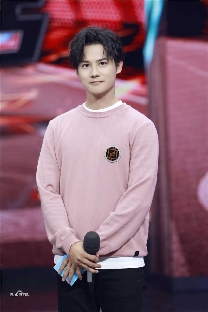 郑业成快乐大本营壁纸壁纸