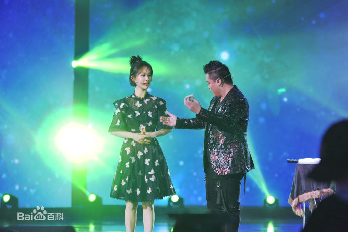 杨紫(Andy)2019年中央电视台春节联欢晚会素颜照壁纸