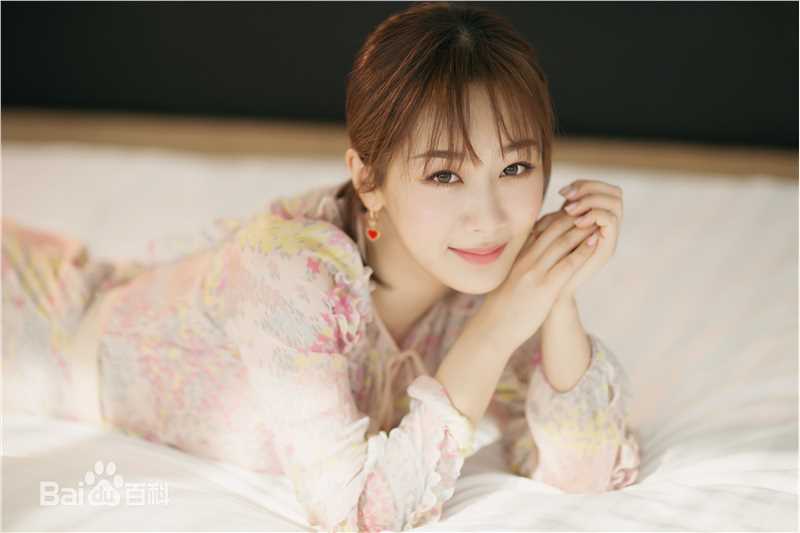 杨紫(Andy)2018腾讯娱乐图片图册