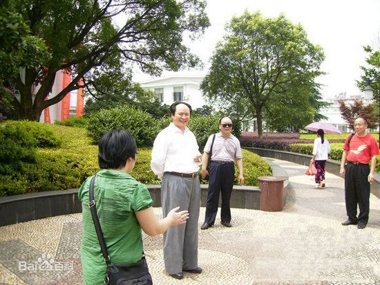 章飞一绝在各种活动中生活照