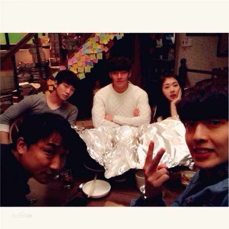 姜河那()生活照图册