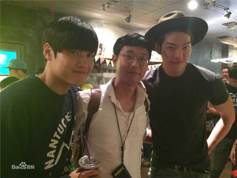 姜河那()生活照图册