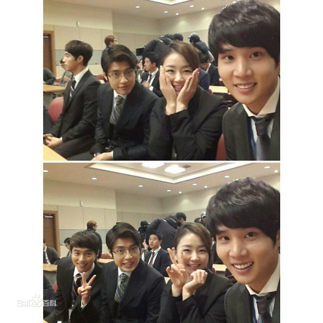 姜河那()生活照图册