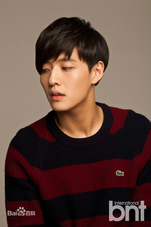 姜河那()精选杂志画报图册