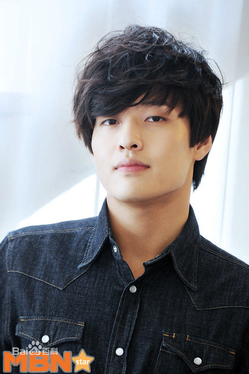 姜河那()精选杂志画报图册