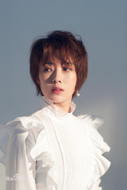 孟真概述图册素颜照壁纸