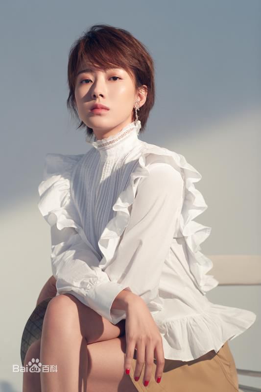 孟真概述图册素颜照壁纸