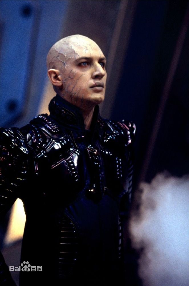 精选汤姆·哈迪(Tom Hardy)精彩图册