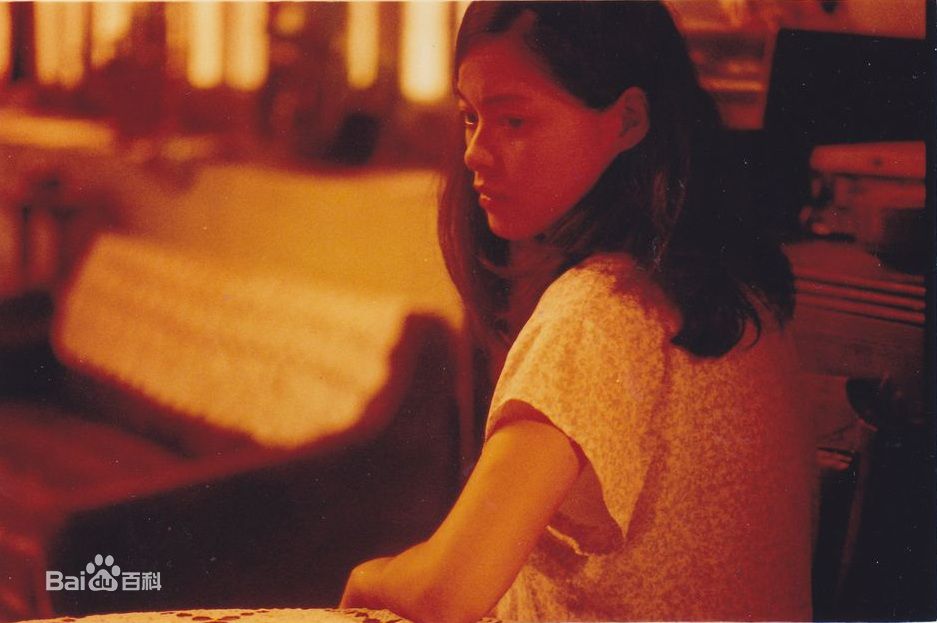 高清刘锦玲在电影《天长地久》饰何宝玲中的图集