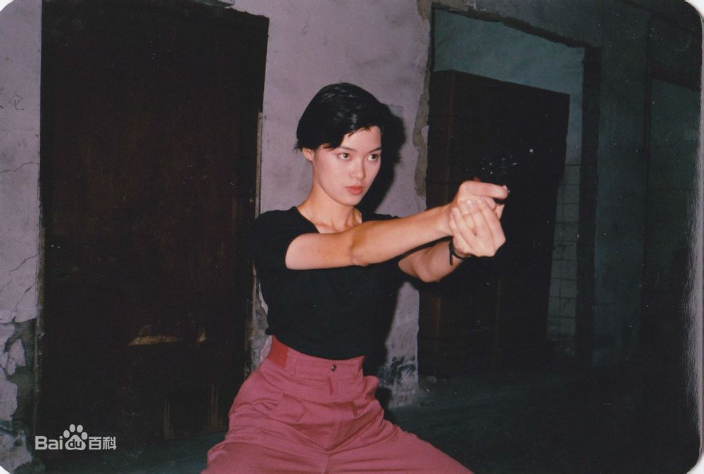 最全刘锦玲在《发本无情》饰演彭皓君中的壁纸