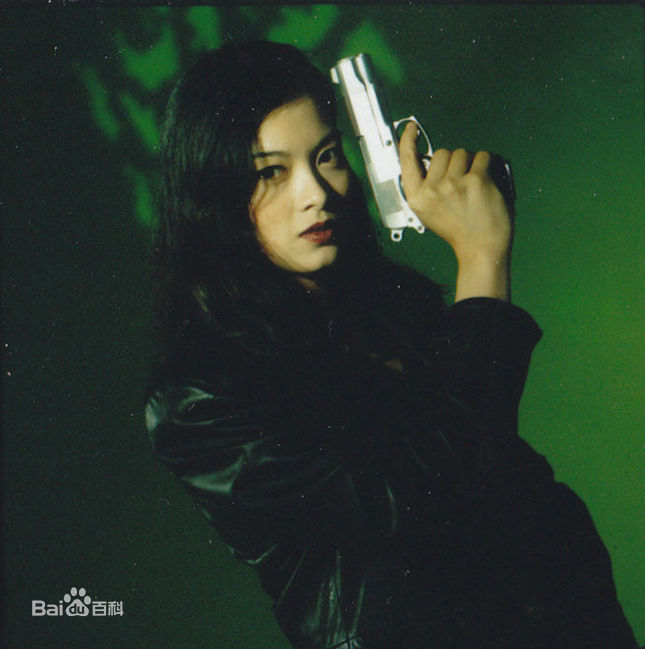 高清刘锦玲在《枪神》饰演何小月中的图集