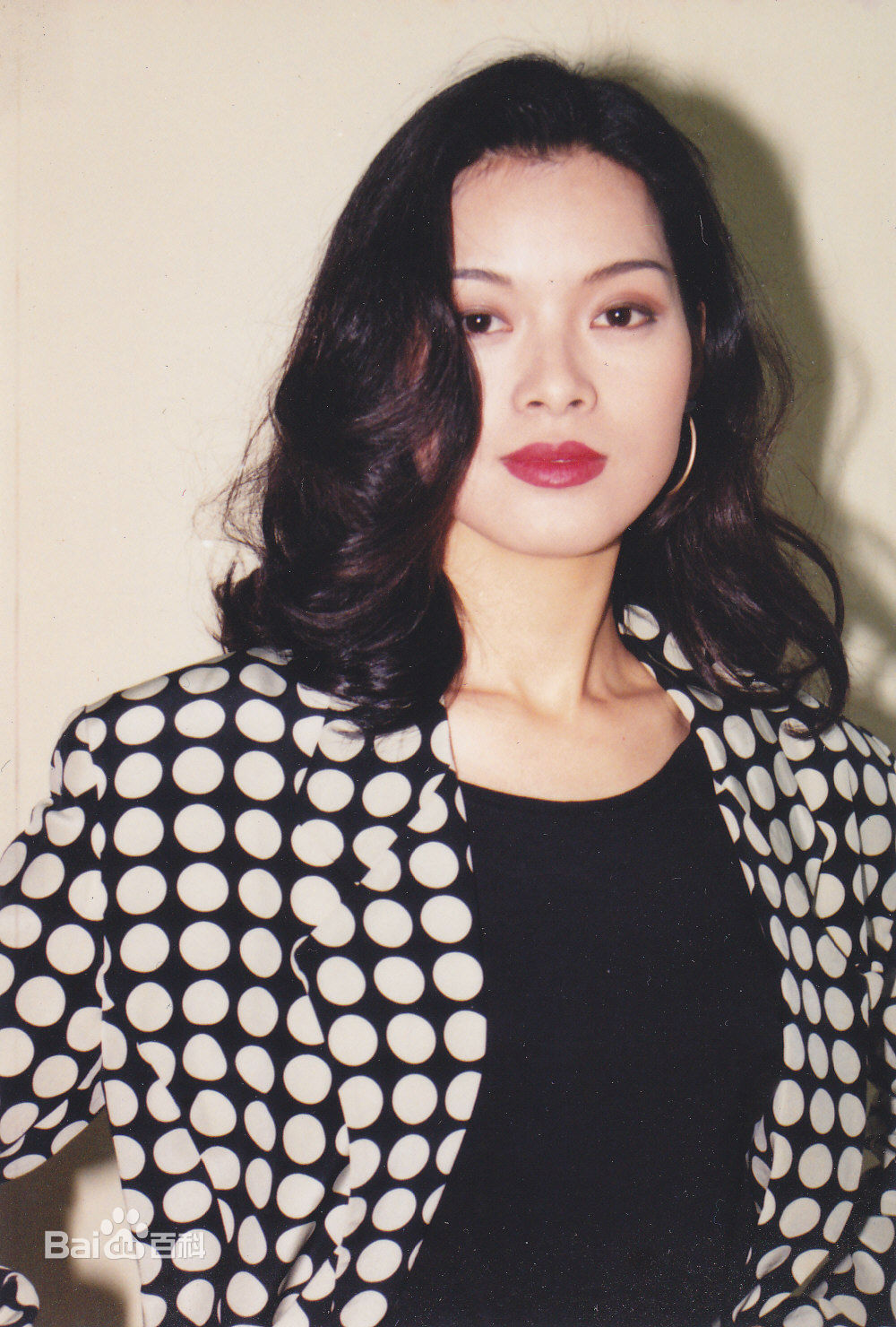 高清刘锦玲在《枪神》饰演何小月中的图集