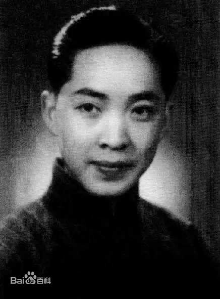 程砚秋前后照片