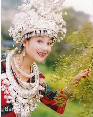 高清阿幼朵图片