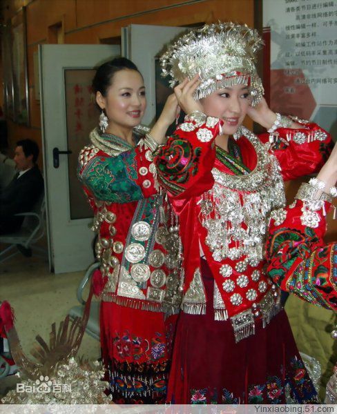 高清阿幼朵图片