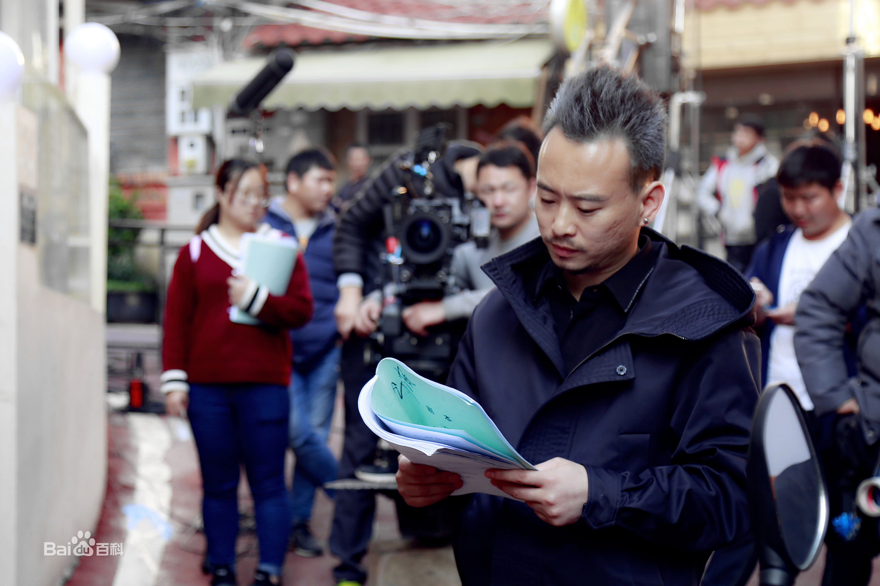 冯子华导演工作照图片图集