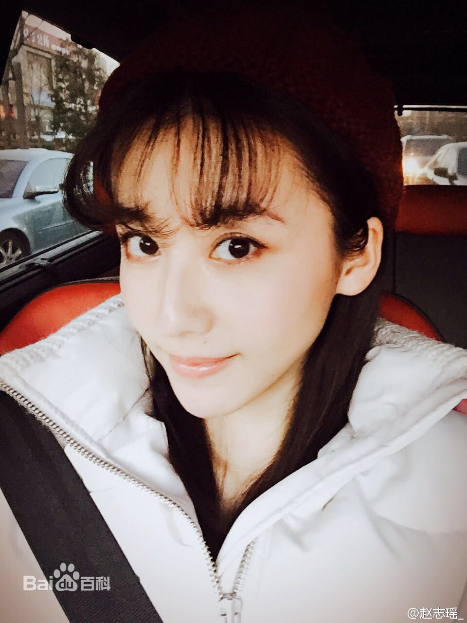 赵志瑶生活照性感图片图集