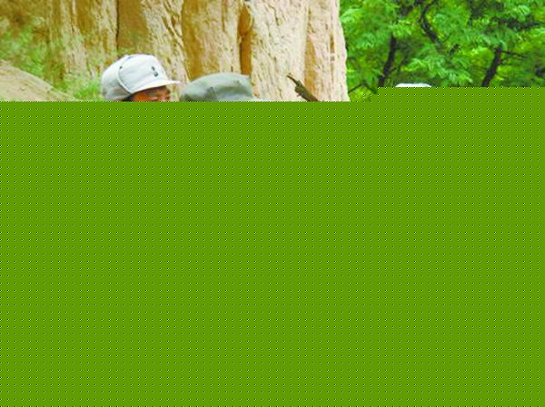 姚居德保卫延安剧照