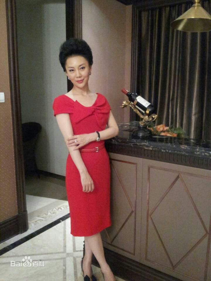 胡彩虹新照图片图册